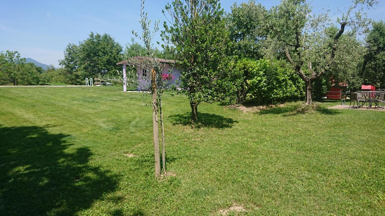 Hotel Il carpino bianco Puegnago del Garda Esterno foto